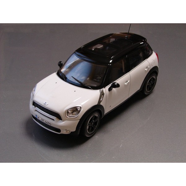 Miniature Mini Cooper S blanche toit noir 2010 francis miniatures
