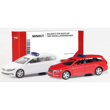 Miniature VW Passat Variant avec rampe gyrophare, MiniKit (lot de 2)