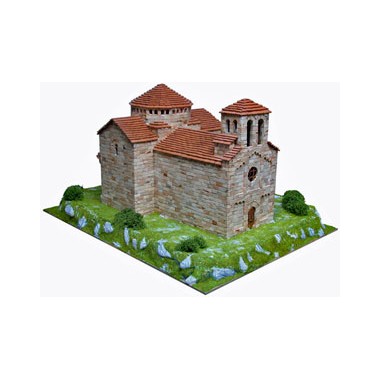 Maquette Eglise de Sant Jaume de Frontanya, Espagne 11ème siècle Maquette Eglise de Sant Jaume de Frontanya, Espagne 11ème siècle