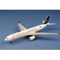 Miniature Airbus A330-300 C-GHLM Air Canada "Star Alliance"