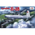 Maquette Ilyushin Il-18
