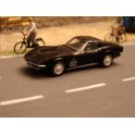 Miniature Chevrolet Corvette C3 noire