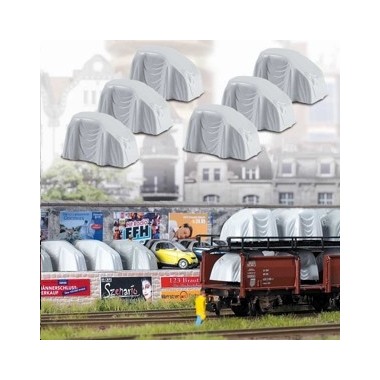 Voitures Smart recouvertes de housses