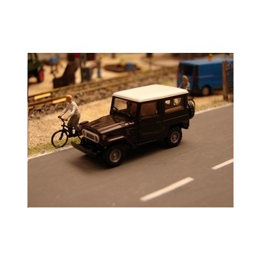 Miniature Toyota Landcruiser J4 Hardtop noire