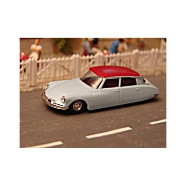 Miniature Citroen DS19 bleue toit rouge 1955