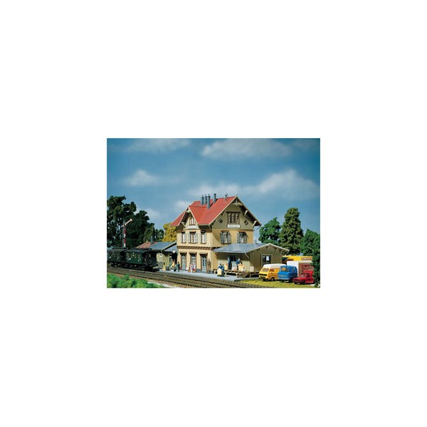 Faller 212107 N Bahnhof Güglingen - Bausatz | Bahnhöfe - Bahnbauten Faller 212107 N Bahnhof Güglingen - Bausatz | Bahnhöfe - Bahnbauten