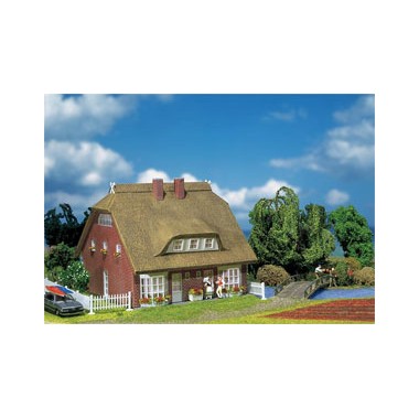 Maquette Maison d?habitation à toit de roseaux, Epoque 3