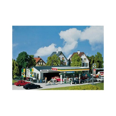 Maquette Station-service avec bâtiment de service, Epoque 3
