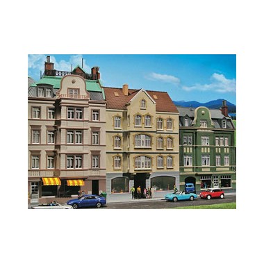 Maquette Maison urbaine avec bistrot, Epoque 2