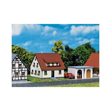 Maquette Maison de lotissement avec garage, Epoque 3
