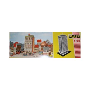 Maquette immeuble de commerce et bureaux Maquette immeuble de commerce et bureaux
