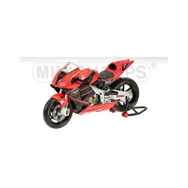 Miniature Honda RC211V Rossi Test Ete 2001