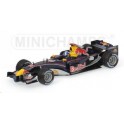 Miniature Red Bull F1 Cosworth RB1 Coulthard 14 2005