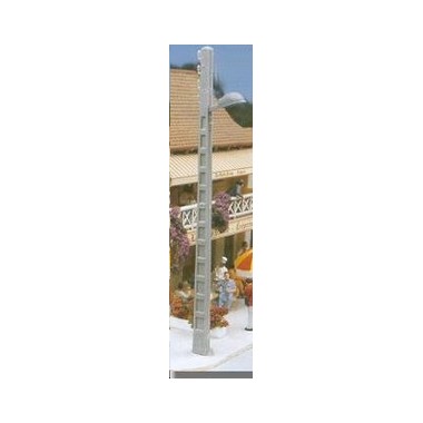 Lampadaires sur poteaux béton, fonctionnels