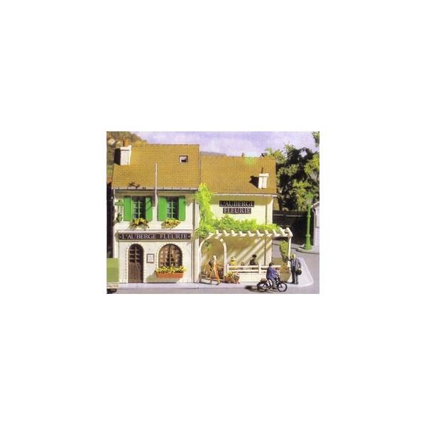 Maquette MKD-l'auberge fleurie ref 662 - Modélisme