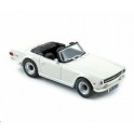 Miniature Triumph TR6 blanche 1970