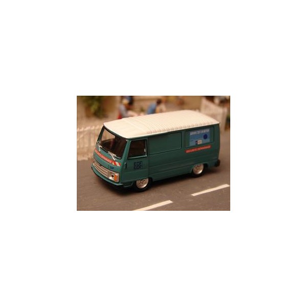 Planète Peugeot J7-J9 : Les miniatures Peugeot