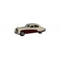 Miniature Jaguar Mk9 beige/marron