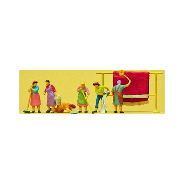Figurines Femmes de Ménage