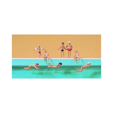 Figurines Enfants à la piscine