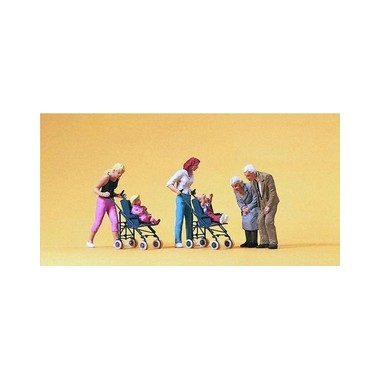 Figurines Mères, enfants, grands-parents