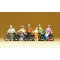 Figurines Cyclistes en habits d'époque 1900