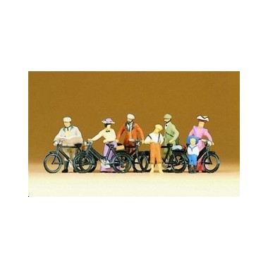 Figurines Cyclistes en habits d'époque 1900
