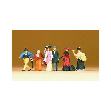 Figurines Passagers et passants en habits d'époque 1900