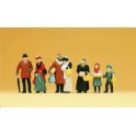 Figurines Au marché de Noel en habits d'époque 1900