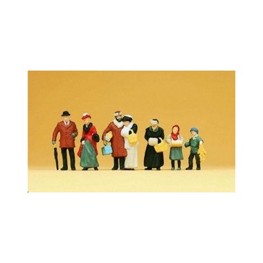 Figurines Au marché de Noel en habits d'époque 1900