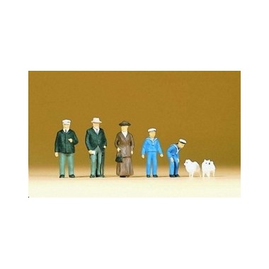 Figurines Passants en habits d'époque 1900