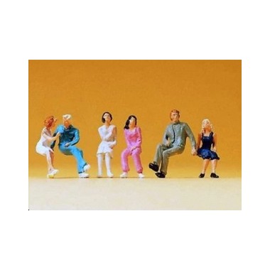 Figurines Couples assis
