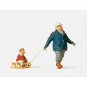 Figurines Homme tirant une luge