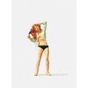 Figurine Femme se coiffant