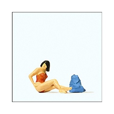 Figurine Femme à la plage
