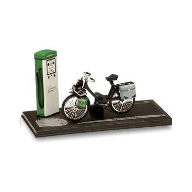 Miniature Solex 3008 + Pompe à essence