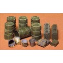 Bidons et jerrycans d'essence