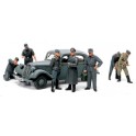 Maquette Citroen Traction + 7 figurines allemandes, 2ème GM