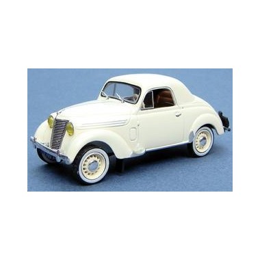 Miniature Renault Juvaquatre coupé Beige 1941 Miniature Renault Juvaquatre coupé Beige 1941