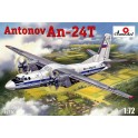 Maquette Antonov An-24T 