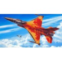 Maquette Lockheed Martin F-16 Mlu Solo Display