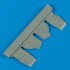 SB2C Helldiver undercarriage covers pour Academy