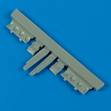 P-40 Warhawk undercarriage covers pour Hasegawa P-40 Warhawk undercarriage covers pour Hasegawa
