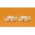 Tables et chaises blanches