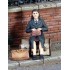  Figurine maquette Femme civile avec valises, 2ème GM Juin 1944 