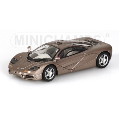 Miniature McLaren F1 GTR Roadcar gris métal Miniature McLaren F1 GTR Roadcar gris métal