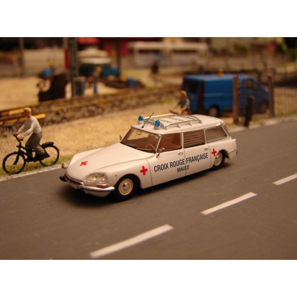 CITROEN ID 19 BREAK AMBULANCE CROCE VERDE VIAREGGIO RIO SL012 1:43