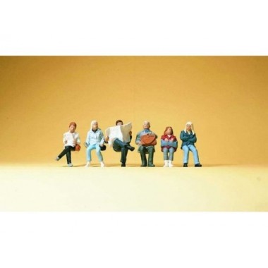 Figurines Voyageurs assis Figurines Voyageurs assis