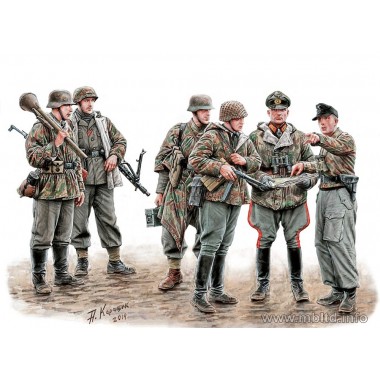 Figurines Maquette Let´s stop them here German Military Men 1945