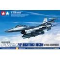 Maquette Lockheed Martin F-16CJ Block 50 Fighting Falcon w/Full Equipment
